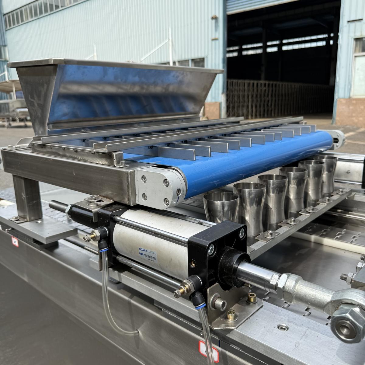 Automatic Cake Core Injection & Filling Machine view 2
