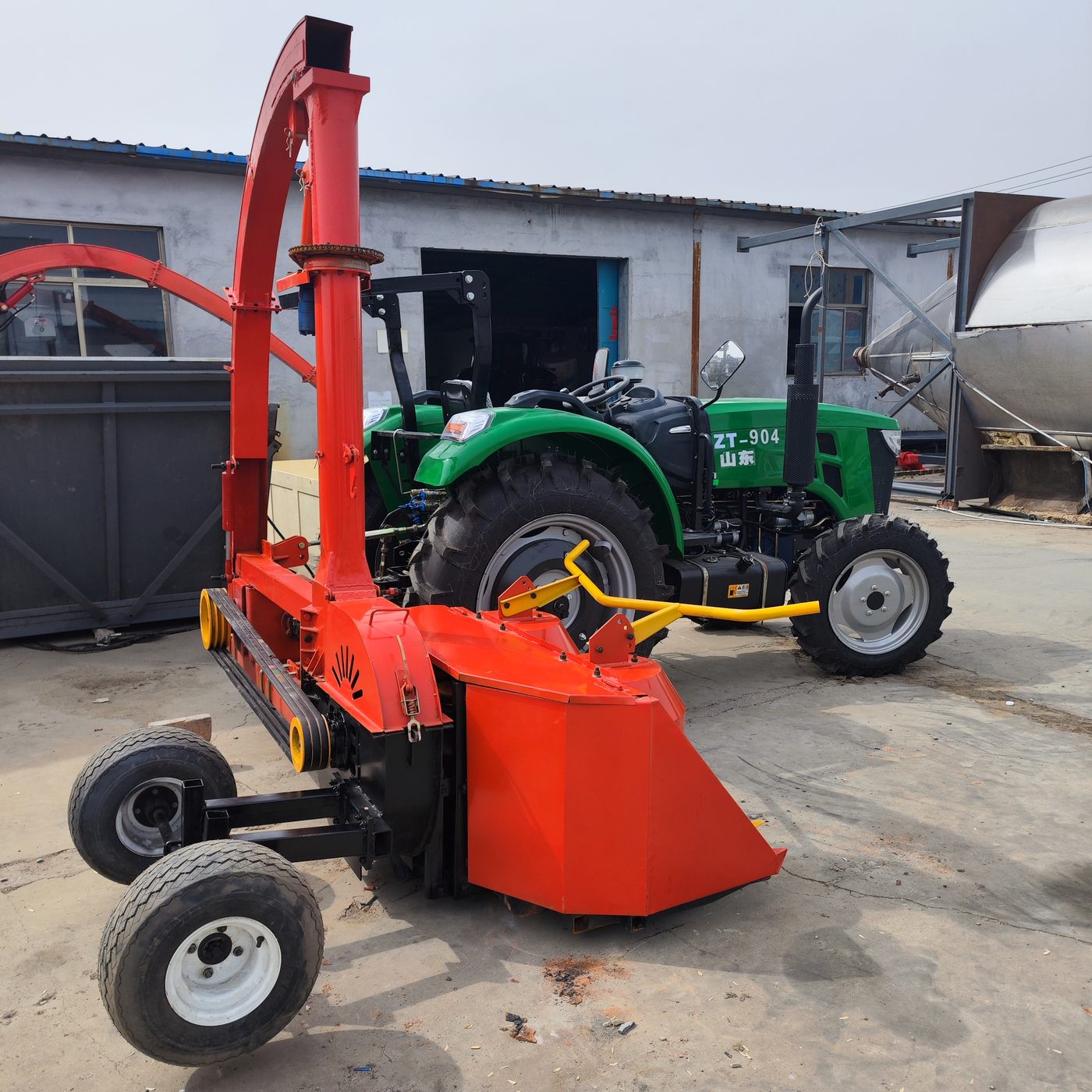 Tractor-Mounted Mini Silage Harvester view 2
